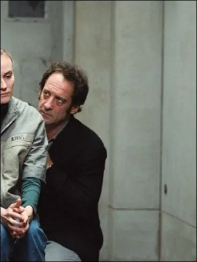 Comment s'appelle ce film de Fred Cavay&eacute;, avec Lindon dans le r&ocirc;le de Julien Auclerc ?