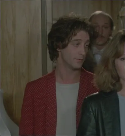 Lindon joue Brechet dans ce film de Bertrand Blier, qui est...