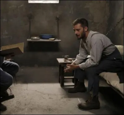 Duvauchelle joue Morlac dans ce film de Jean Becker, qui est...