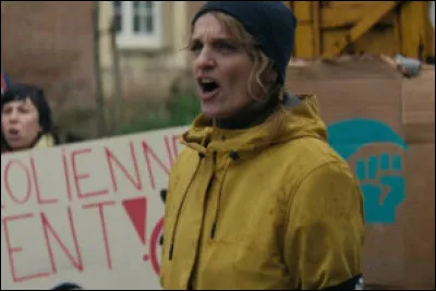 Comment s'appelle cette série créée par Jonathan Rio et Monica Rattazzi, et dans laquelle Côte joue Sylvia Melville ?