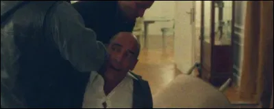 Barr joue un débiteur dans ce film de Lars von Trier, qui est...