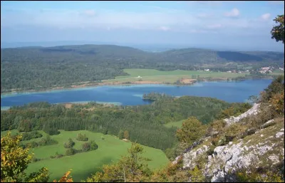 Quel est le niveau d'altitude du pic de l'Aigle ?