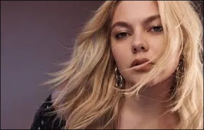 Lors de l'Eurovision 2025, la France est arrivée à la 2e place avec Louane et sa chanson "Maman".