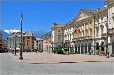 Dans quel département français la ville d'Aoste se trouve-t-elle ?