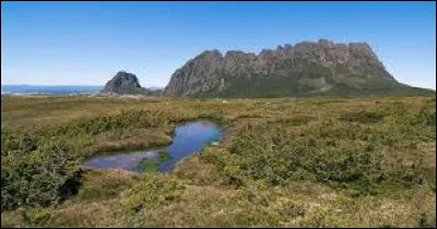 Parmi ces îles, laquelle est rattachée à l'Australie ?