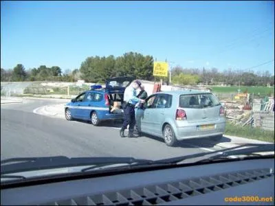 Contrl avec un taux d'alcool de 0, 7 gramme par litre de sang, je risque :