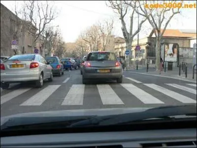 Les vhicules sont arrts :