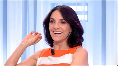 Qui est cette humoriste, auteure de cette citation : ''L'été à la mer, les garçons ça veut toujours nager jusqu'à la bouée ! Et nous sur la plage pendant ce temps on doit leur faire coucou pour leur faire croire qu'on est contente ! '' ?