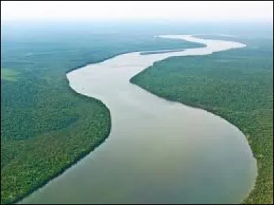 Quel continent est traversé par le fleuve Amazone ?