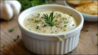 Quel fromage se trouve dans la sauce César ?