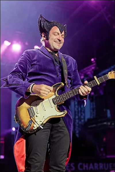 "Ce n'est qu'après longtemps après...". On trouve cette phrase 3 fois dans...