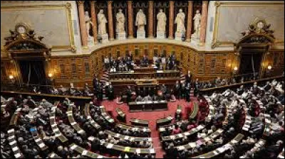 Combien y a-t-il de députés au Parlement français ?