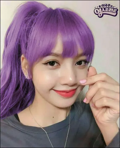 Quelle est la nationalit&eacute; de Lisa ?