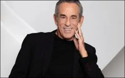 Avant de devenir animateur, dans quel domaine artistique Thierry Ardisson avait-il d&eacute;but&eacute; sa carri&egrave;re ?