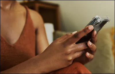 Plus de 80% des femmes issues de minorit&eacute;s ont d&eacute;j&agrave; v&eacute;cu du cyberharc&egrave;lement en ligne : est-ce vrai ou faux ?