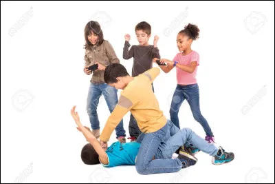 Si une bagarre éclate entre tes deux amis, tu...