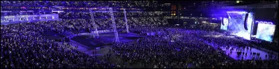 À la fin du concert de ton idole, tu cours...