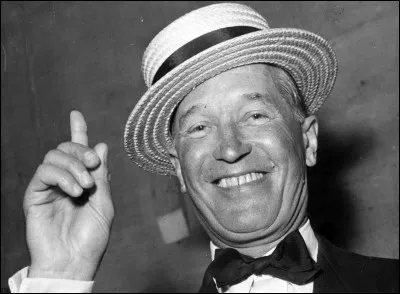 ''Yop la boum, c'est le chéri de ces dames'' sont des paroles extraites de quelle chanson de Maurice Chevalier ?
