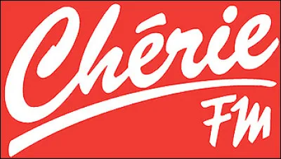 ''Chérie FM'' est une station de radio, spécialisée dans quel domaine ?