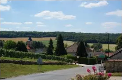 Nous sommes à Courmas. Village de l'aire d'attraction Rémoise, il se situe en région ...