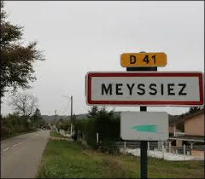 Village de l'arrondissement de Vienne, Meyssiez se situe dans l'ex région ...