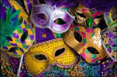 Dans le calendrier, quelle période chrétienne est précédée par le Mardi gras ?