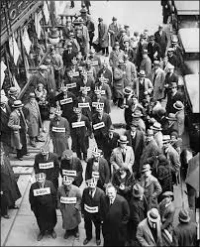 Comment fut surnommé le jeudi du 24 octobre 1929, qui marqua le début de la Grande Dépression aux Etats-Unis ?