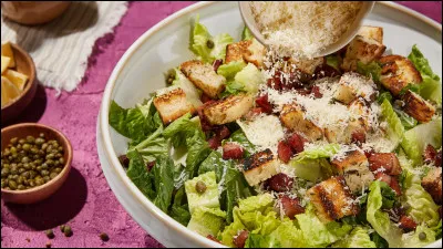 De quelle nationalité était le chef Caesar Cardini, l'inventeur de la célèbre salade César ?