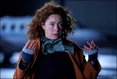 Voici Sarah. Dans quelle série Netflix la voit-on comme ici ?