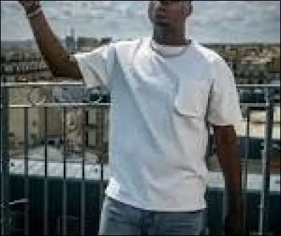 Qui est ce chanteur ?