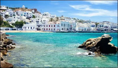 En quelle année a été construit l'aéroport de Mykonos ?