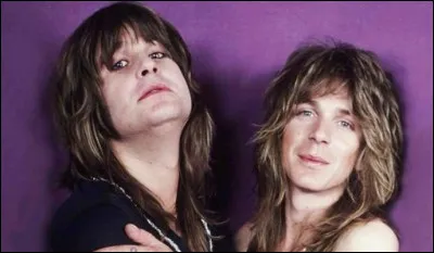 Quel guitariste mythique a accompagn&eacute; Ozzy sur ses deux premiers albums solos ?
