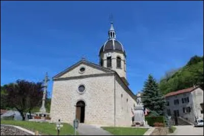 Voici l'église Saint-Antoine, à Salavre. Village Aindinois, dans le Revermont, il se situe dans l'ancienne région ...
