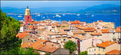 Quelle série française s'est passée dans la commune en photo ?