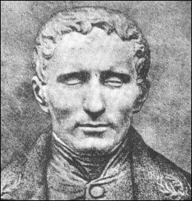 Tout en toucher, c'est Louis...