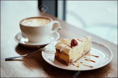 Sur la table à manger, tu vois un gâteau. Que fais-tu ?