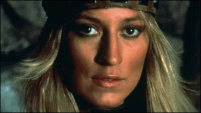 Comment Valéria trouve-t-elle la mort après avoir libéré la princesse dans le temple de Thulsa Doom ?