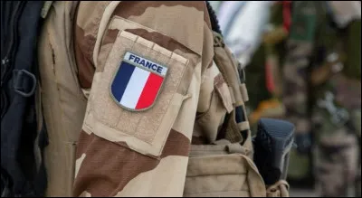 Comment a-t-il réussi à ne pas faire son service militaire ?