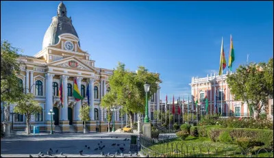 Quel est le nombre de départements qui composent la Bolivie ?