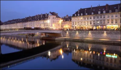 Comment appelle-t-on les habitants de Besançon ?