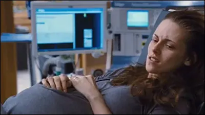 Combien de temps dure la grossesse de Bella ?
