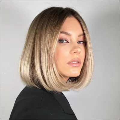 Un élève se moque de ta nouvelle coupe de cheveux, comment réagis-tu ?