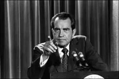 9 AOÛT 1974 - L'affaire du Watergate provoque la démission du président des Etats-Unis :
