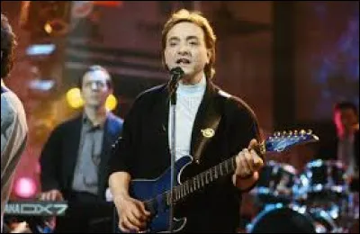 Quel est le prénom du chanteur du groupe Gold ?