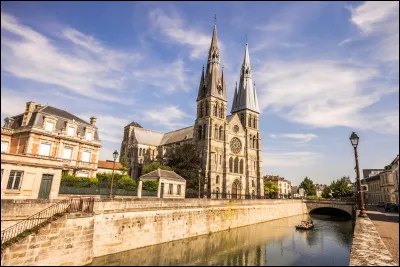 La multiplication de 17 par 3 donne comme préfecture...