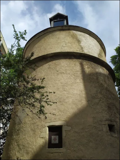 2 fois 47 conduit à la préfecture :