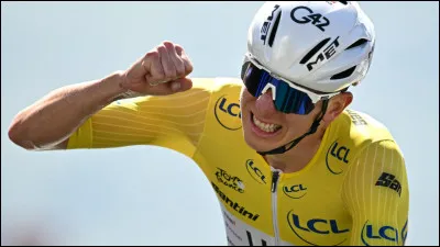 La treizième étape du Tour de France 2025 était un exercice peu commun de la Grande Boucle, un contre-la-montre en montagne. Long de seulement 10,9 kilomètres, ce chrono a été remporté par Tadej Pogacar, le quadruple vainqueur de la course. Combien de temps a-t-il mis pour franchir la ligne d'arrivée ?