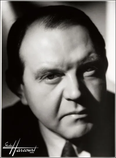 L'architecte des salines d'Arc-et-Senans, c'est...