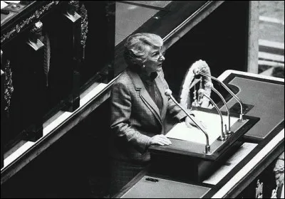 Quel est le prénom de madame Roudy, ministre des Droits de la femme, qui déclara en 1983 : "Je suis pour l'égalité des sexes, et je prendrai moi même les mesures !" ?