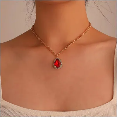 Que penses-tu de cette pierre-là ?